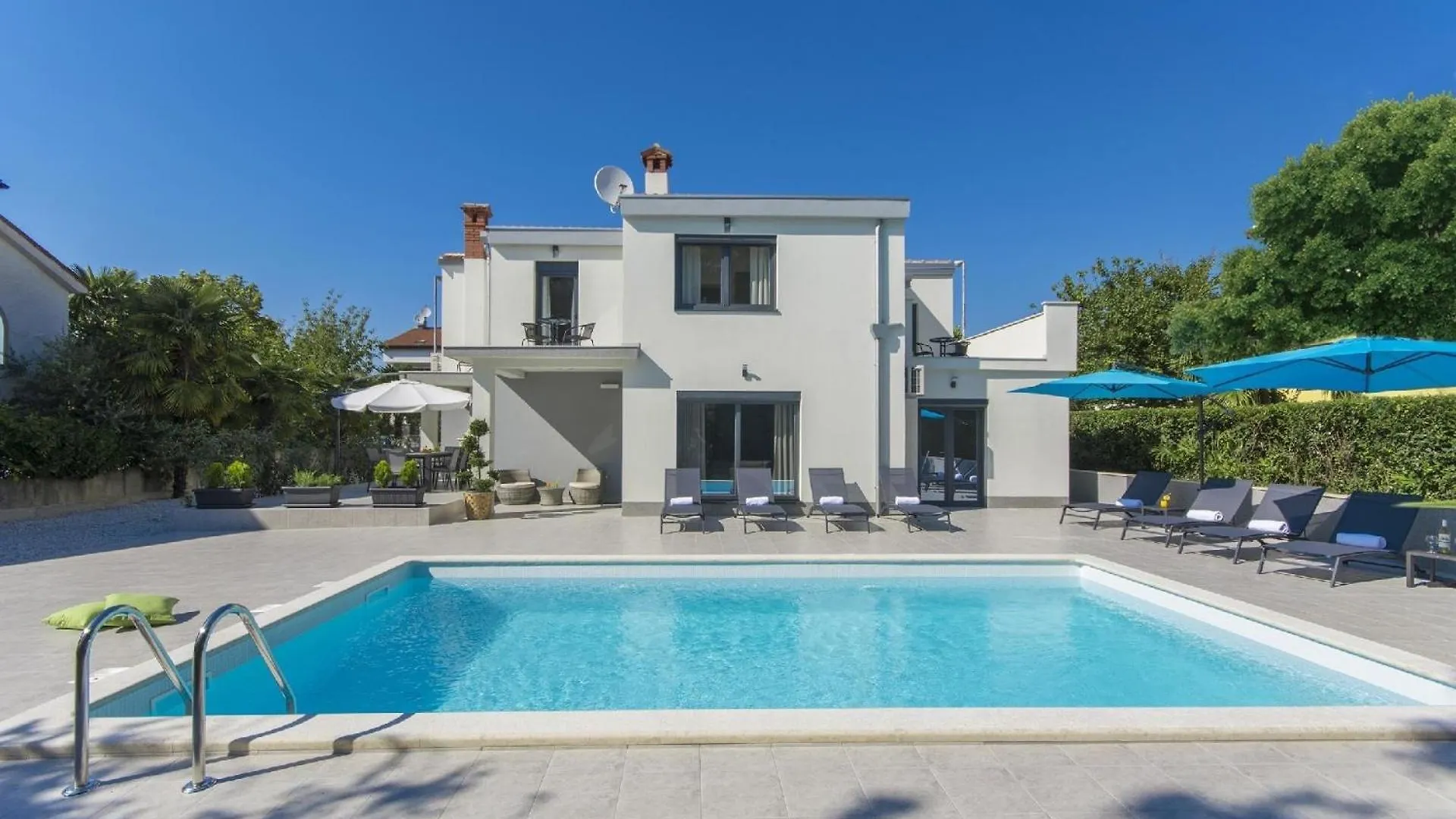 Holiday home Ferienhaus Mit Privatpool Fuer 9 Personen Ca 248 Qm In Porec, Istrien Istrische Riviera