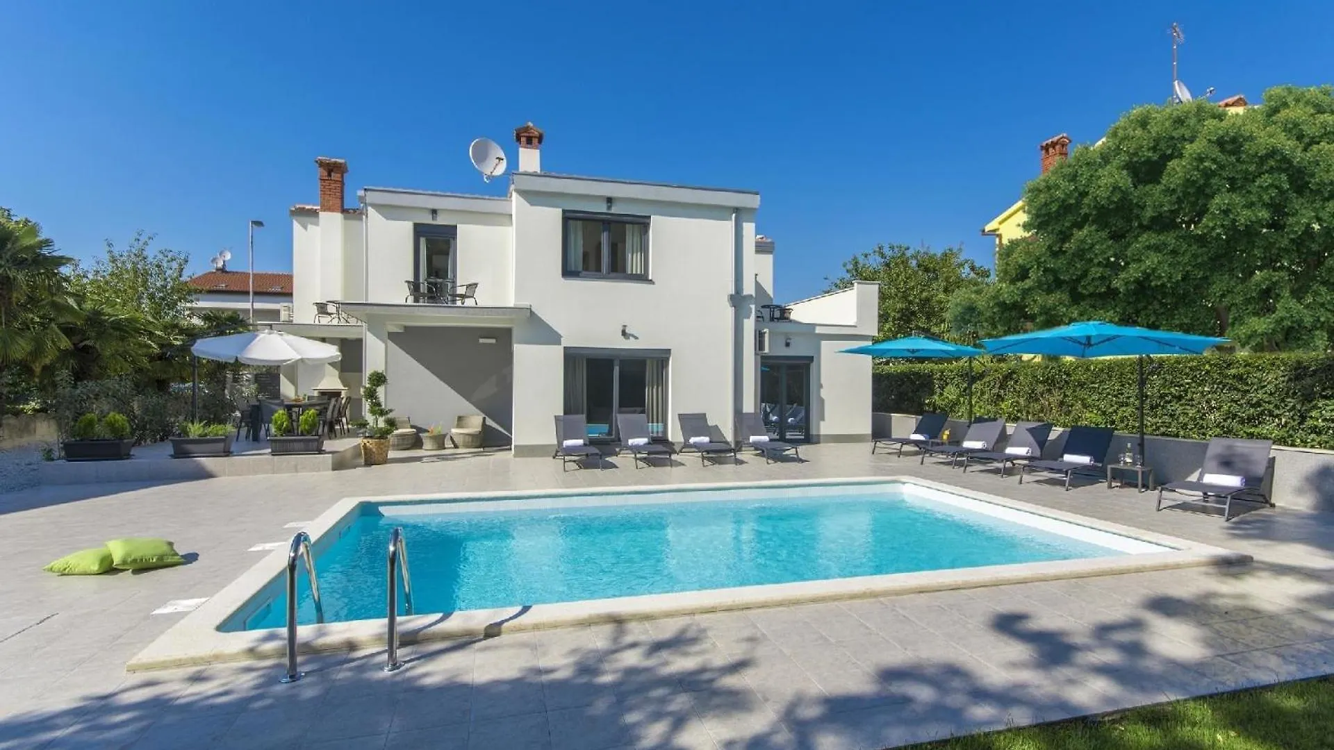 Ferienhaus Mit Privatpool Fuer 9 Personen Ca 248 Qm In Porec, Istrien Istrische Riviera Holiday home Porec